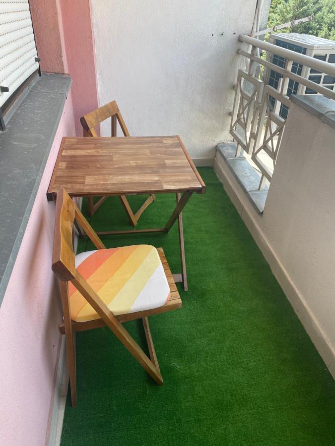 Modern Reality Apartment คูมาโนโว ภายนอก รูปภาพ