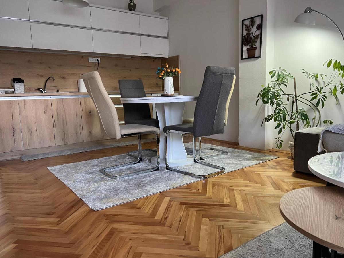 Modern Reality Apartment คูมาโนโว ภายนอก รูปภาพ